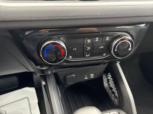 Used 2024 Chevrolet TrailBlazer LT w/ LT Cold Weather Package AWD/4WD image 22