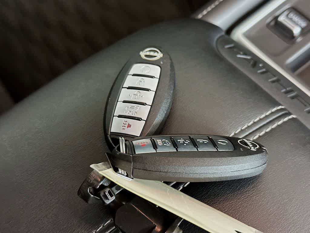 Used 2022 Nissan Pathfinder SV w/ SV Premium Package image 22