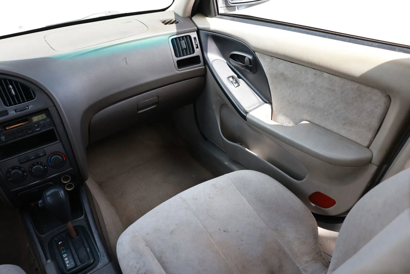 Used 2005 Hyundai Elantra GLS FWD image 22
