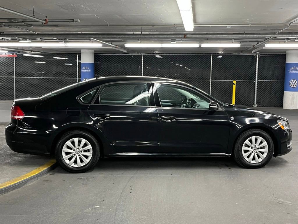 Used 2015 Volkswagen Passat 1.8T Wolfsburg Edition image 30