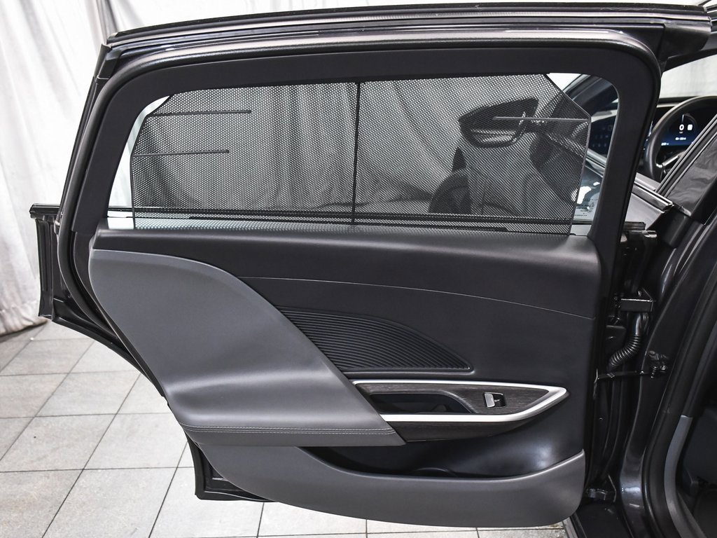 Used 2024 Lucid Air Grand Touring image 13