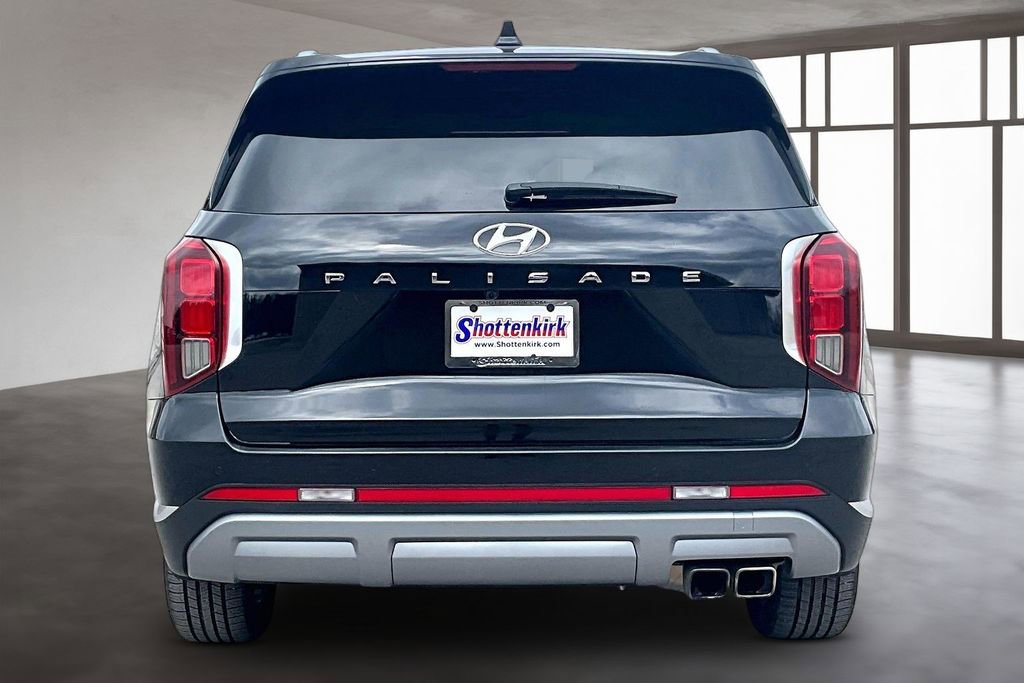 Used 2023 Hyundai Palisade Limited image 5