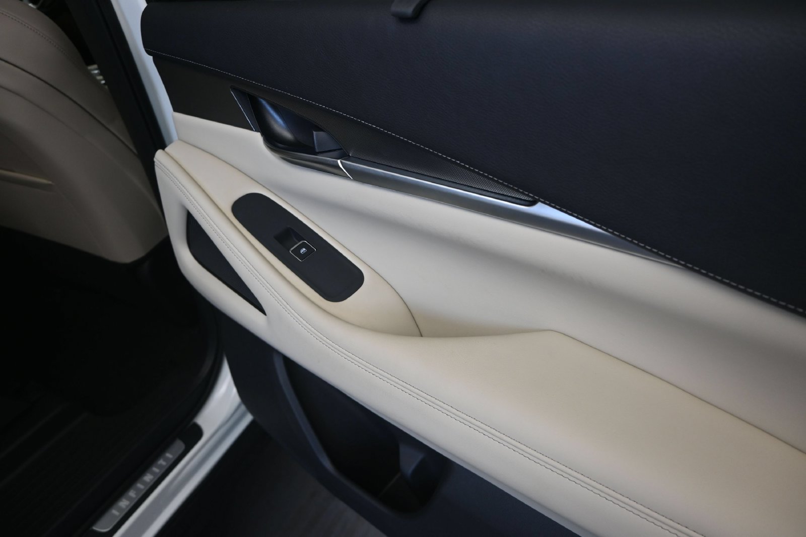 Used 2024 INFINITI QX60 Luxe FWD image 22