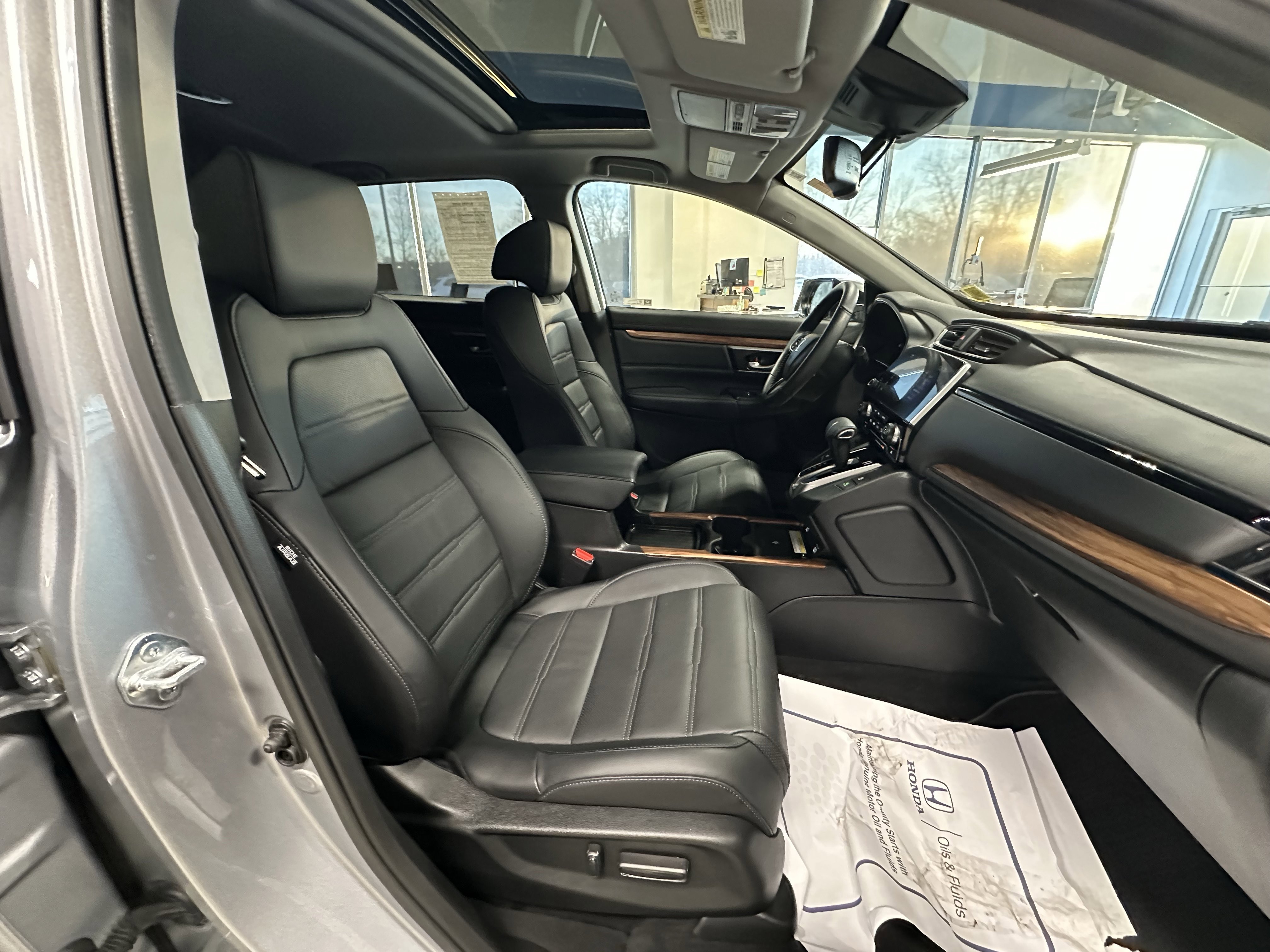 Used 2022 Honda CR-V Touring image 23