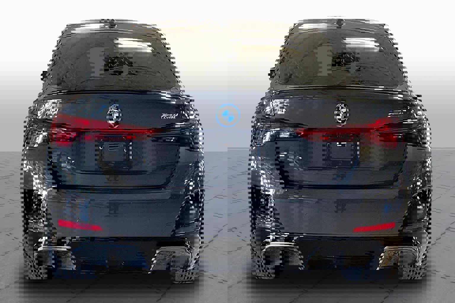 Certified 2025 BMW i4 xDrive40i w/ M Sport Package image 4