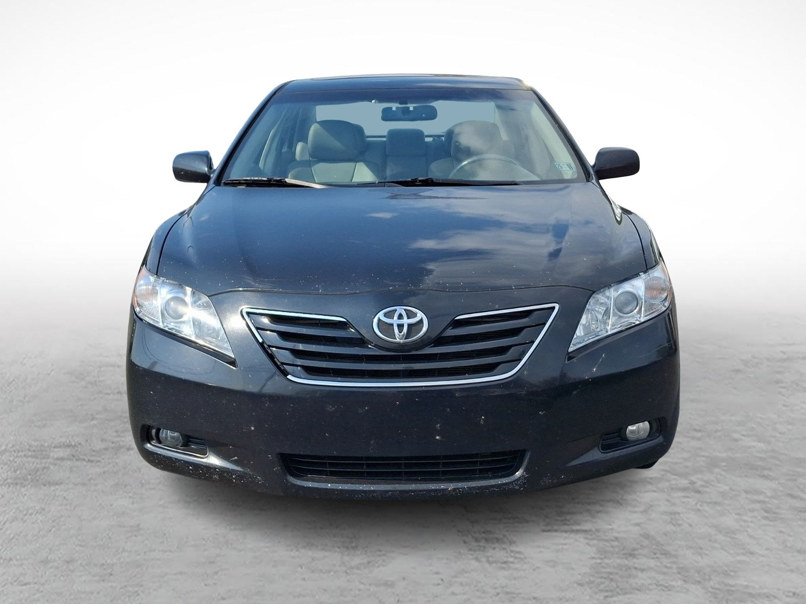 Used 2009 Toyota Camry XLE FWD image 2