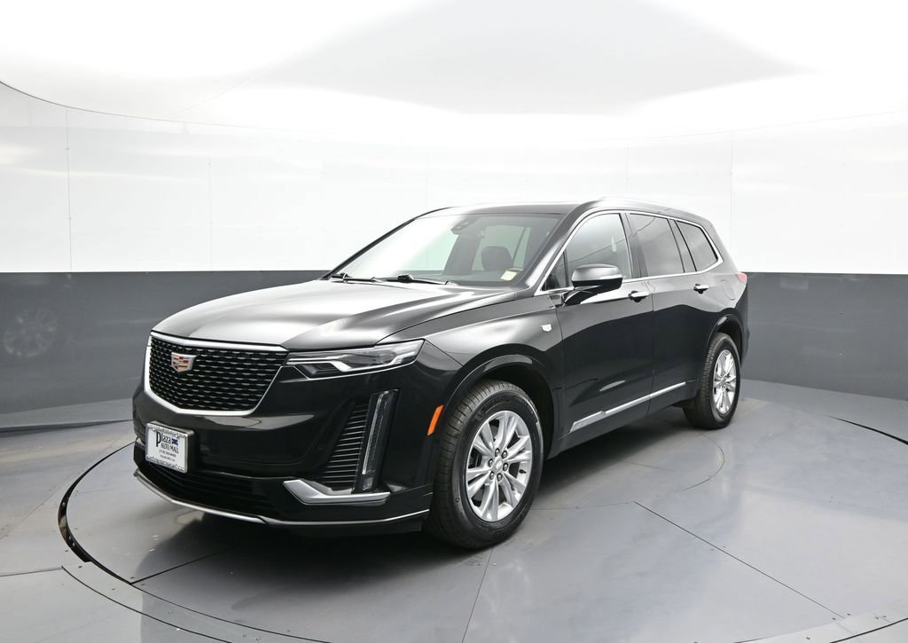 Used 2023 Cadillac XT6 Luxury image 1