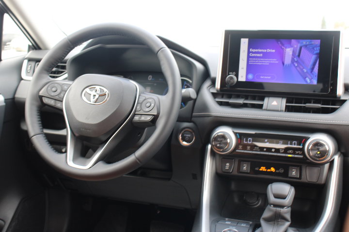 Certified 2025 Toyota RAV4 XLE w/ Convenience Package image 24