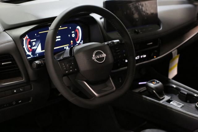 New 2026 Nissan Rogue Platinum image 7