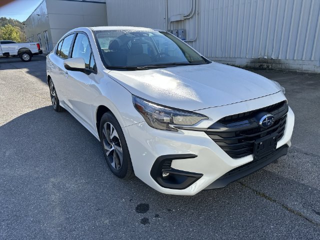 Used 2025 Subaru Legacy Premium AWD/4WD image 18