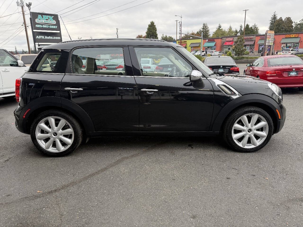Used 2012 MINI Cooper Countryman S FWD image 9