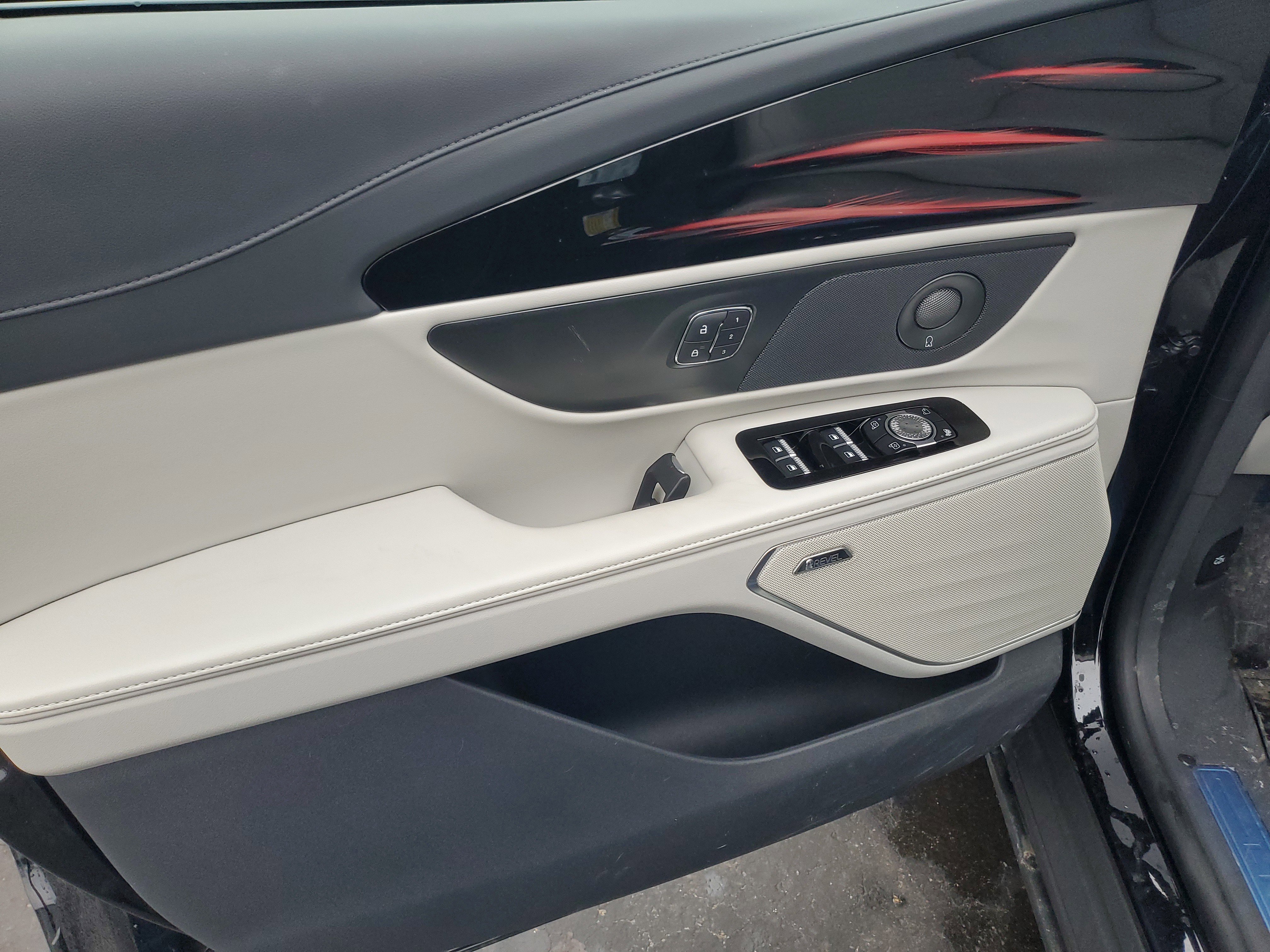 New 2026 Lincoln Nautilus Reserve w/ Jet Appearance Package image 8