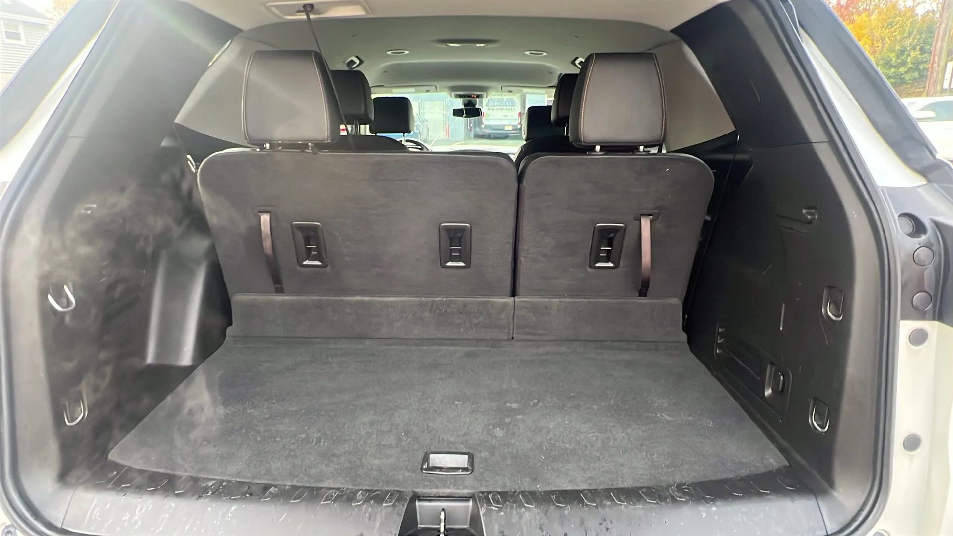 Used 2019 Chevrolet Traverse LT w/ LT Premium Package image 10