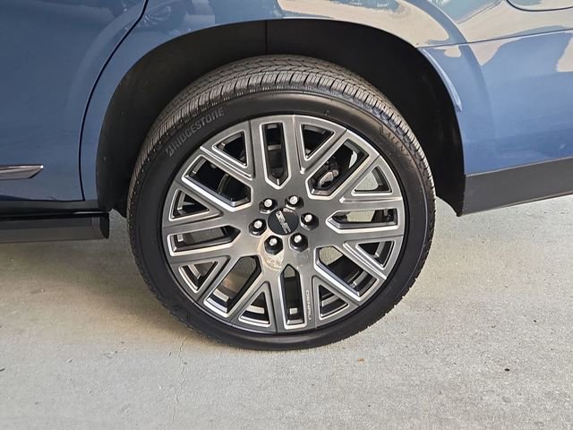 Certified 2025 GMC Yukon Denali Ultimate image 32