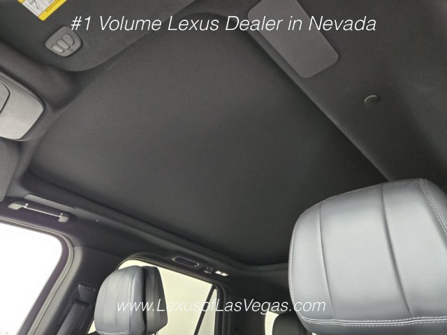 Used 2026 Lincoln Navigator Reserve w/ Jet Appearance Package AWD/4WD image 14