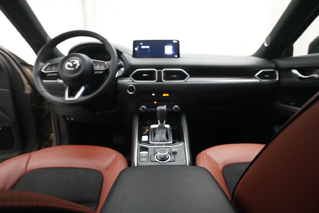 Certified 2024 MAZDA CX-5 Carbon Edition AWD/4WD image 5