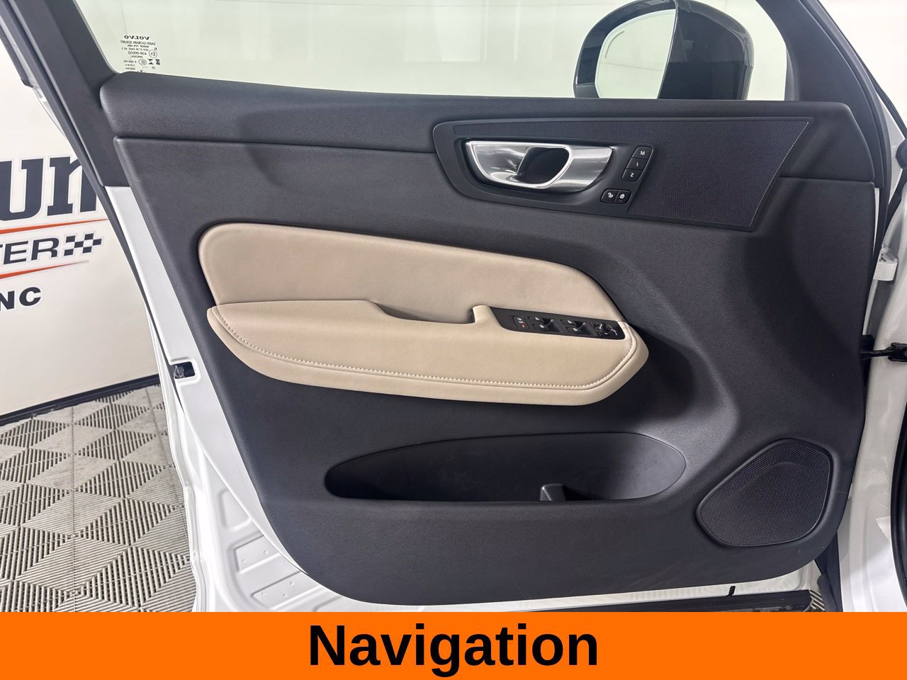 Used 2026 Volvo XC60 B5 Plus AWD/4WD image 10