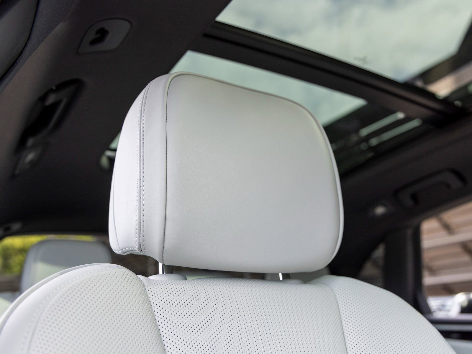 New 2025 Porsche Macan image 61