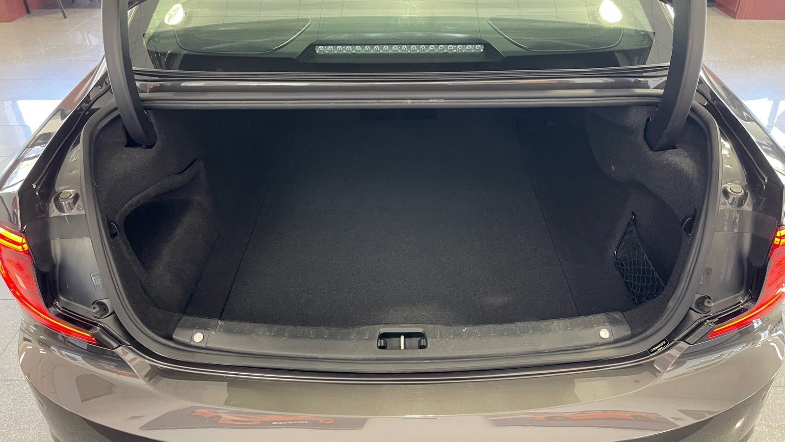 Used 2023 Volvo S90 B6 Ultimate w/ Protection Package Premier image 37