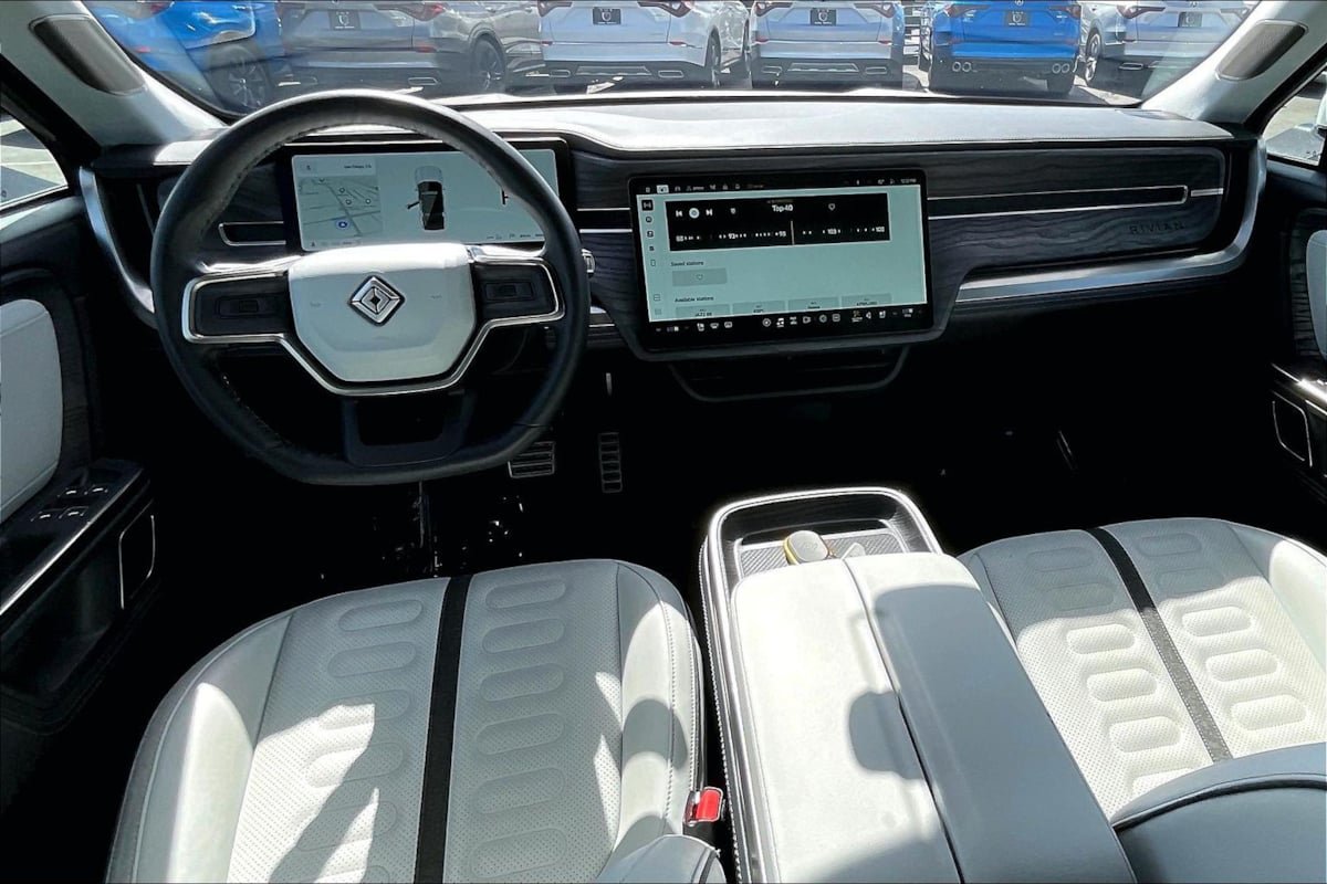Used 2024 Rivian R1S Adventure Quad AWD/4WD image 13