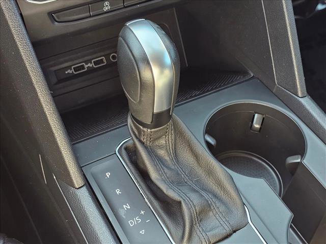 Used 2021 Volkswagen Atlas SE image 30