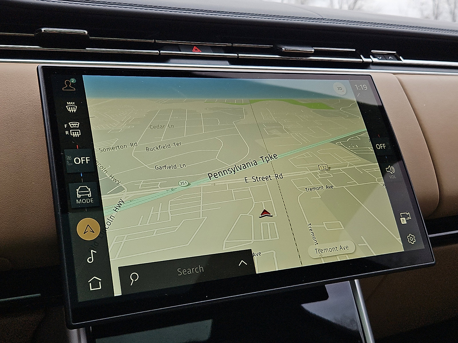 Used 2024 Land Rover Range Rover Long Wheelbase SE image 17