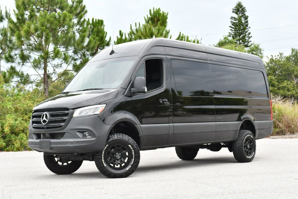 Used 2024 Mercedes-Benz Sprinter 2500 image 24