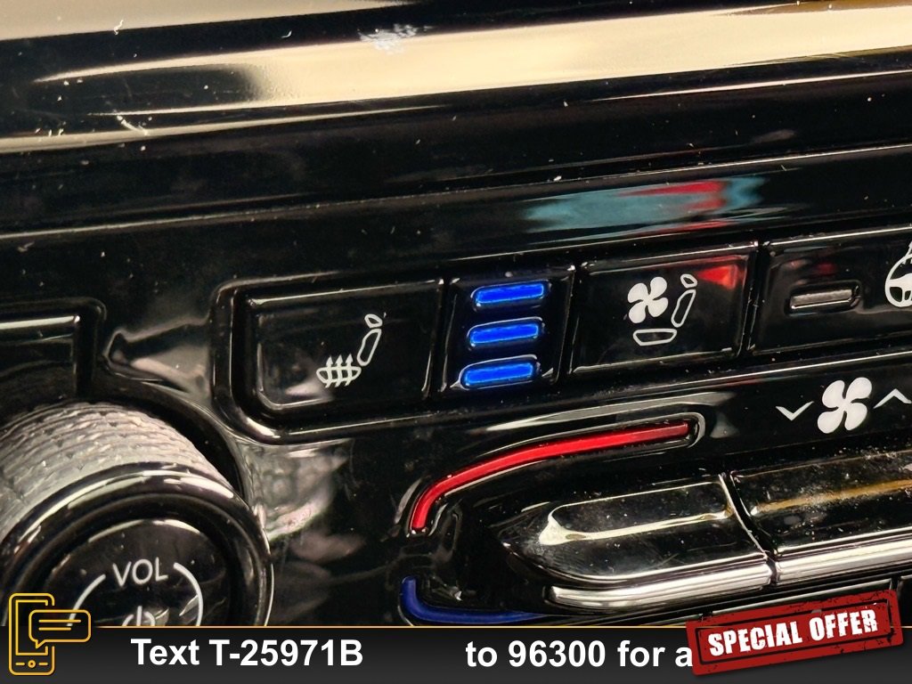 Used 2023 Jeep Grand Cherokee Overland image 24