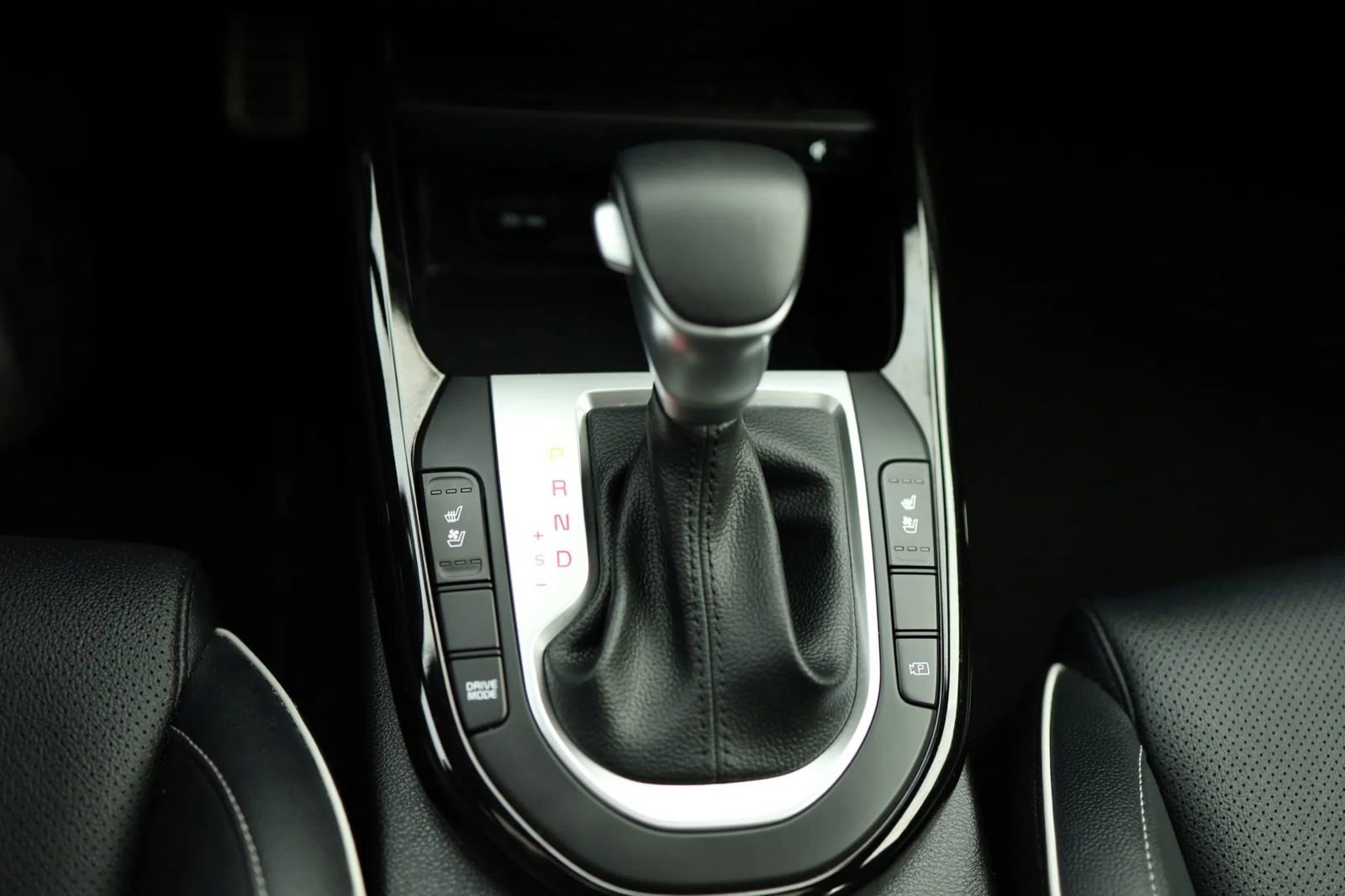 Used 2024 Kia Forte GT-Line w/ GT-Line Premium Package image 25