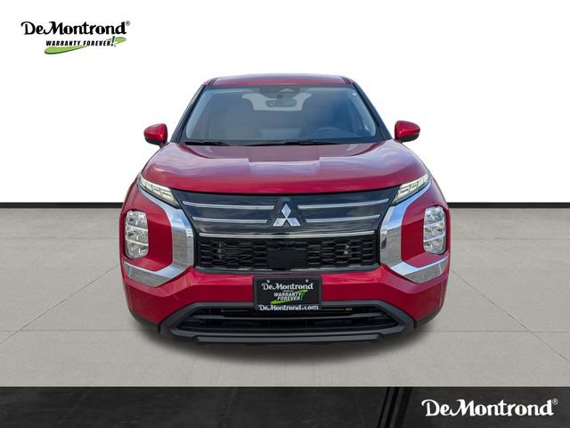 New 2025 Mitsubishi Outlander ES FWD image 2