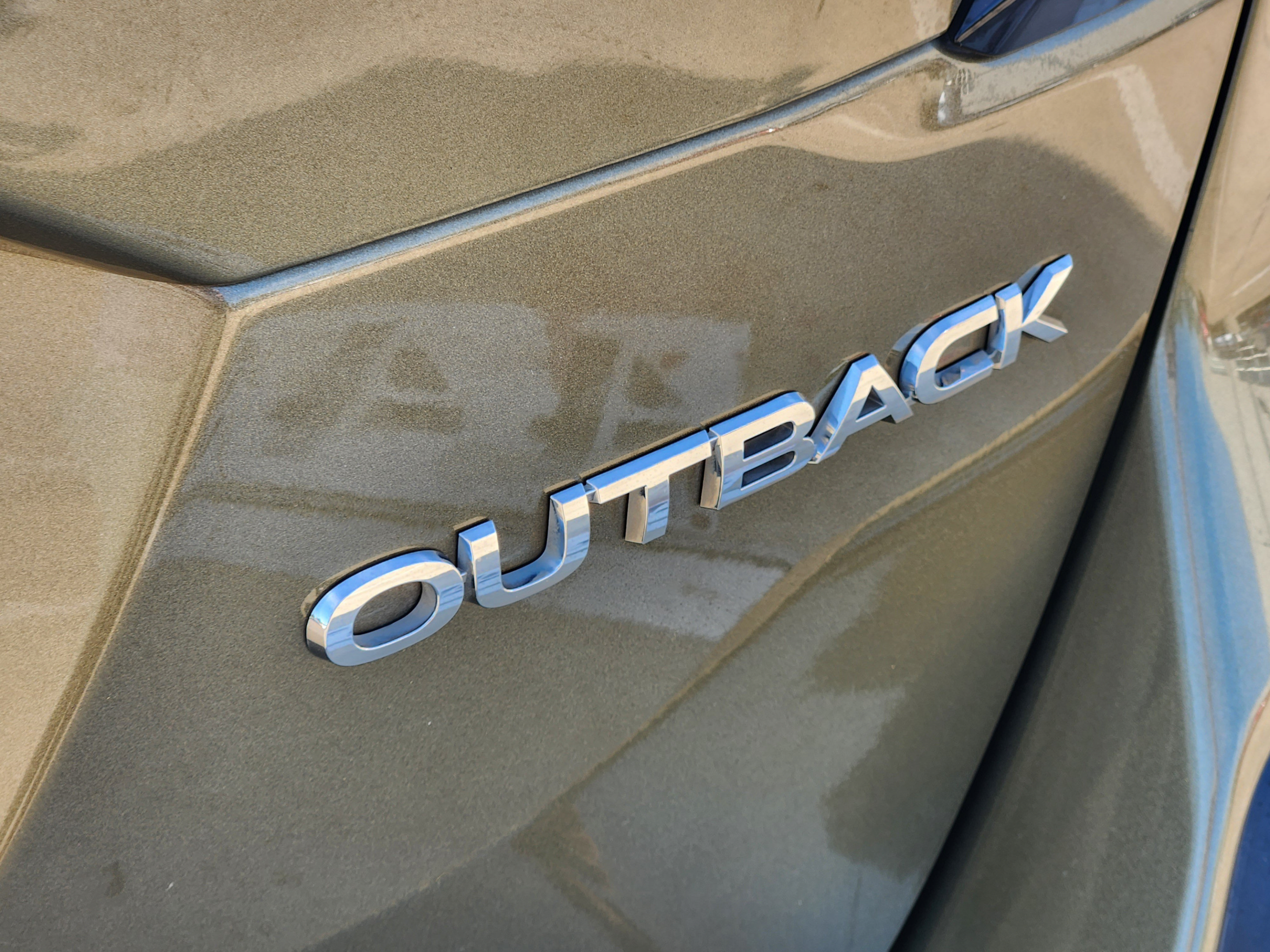 Used 2025 Subaru Outback Premium AWD/4WD image 38