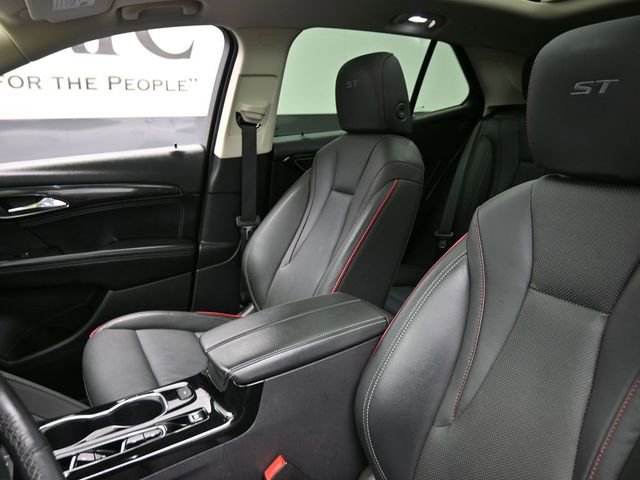 Used 2023 Buick Envision Essence w/ Sport Touring Package image 16