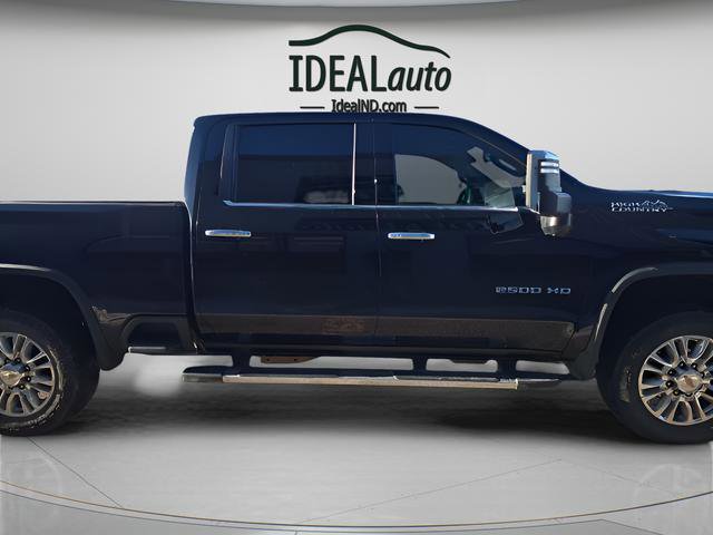 Used 2022 Chevrolet Silverado 2500 High Country w/ Z71 Off-Road Package AWD/4WD image 37