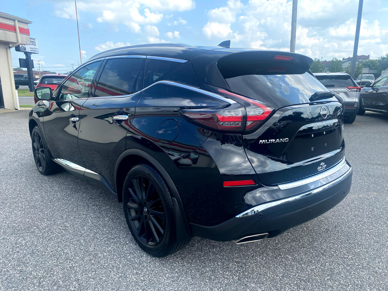 Used 2024 Nissan Murano Platinum w/ Cargo Package image 7