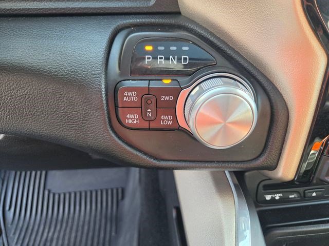 Used 2019 RAM 1500 Laramie AWD/4WD image 7