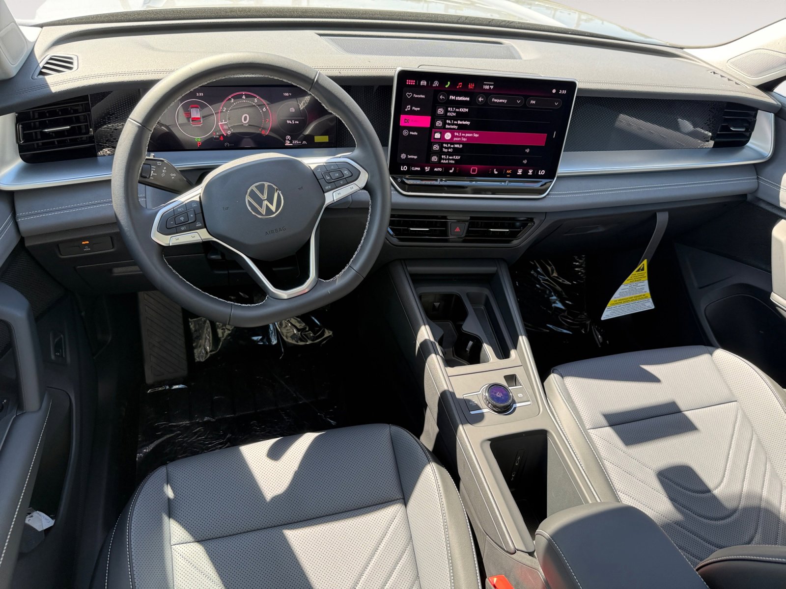 New 2026 Volkswagen Tiguan SE image 15