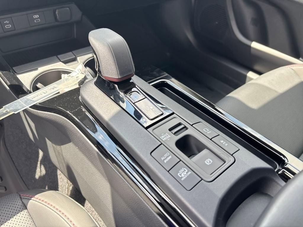 New 2025 Toyota Prius Plug-In Hybrid image 16