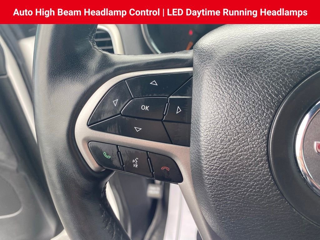 Used 2022 Jeep Grand Cherokee Laredo X AWD/4WD image 15