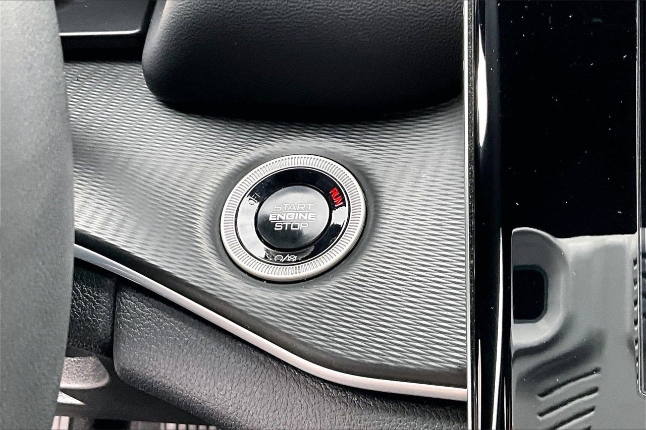 Certified 2024 Jeep Grand Cherokee L Laredo image 25