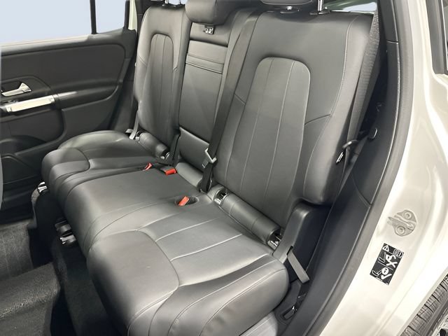 Used 2023 Mercedes-Benz GLB 250 4MATIC image 30
