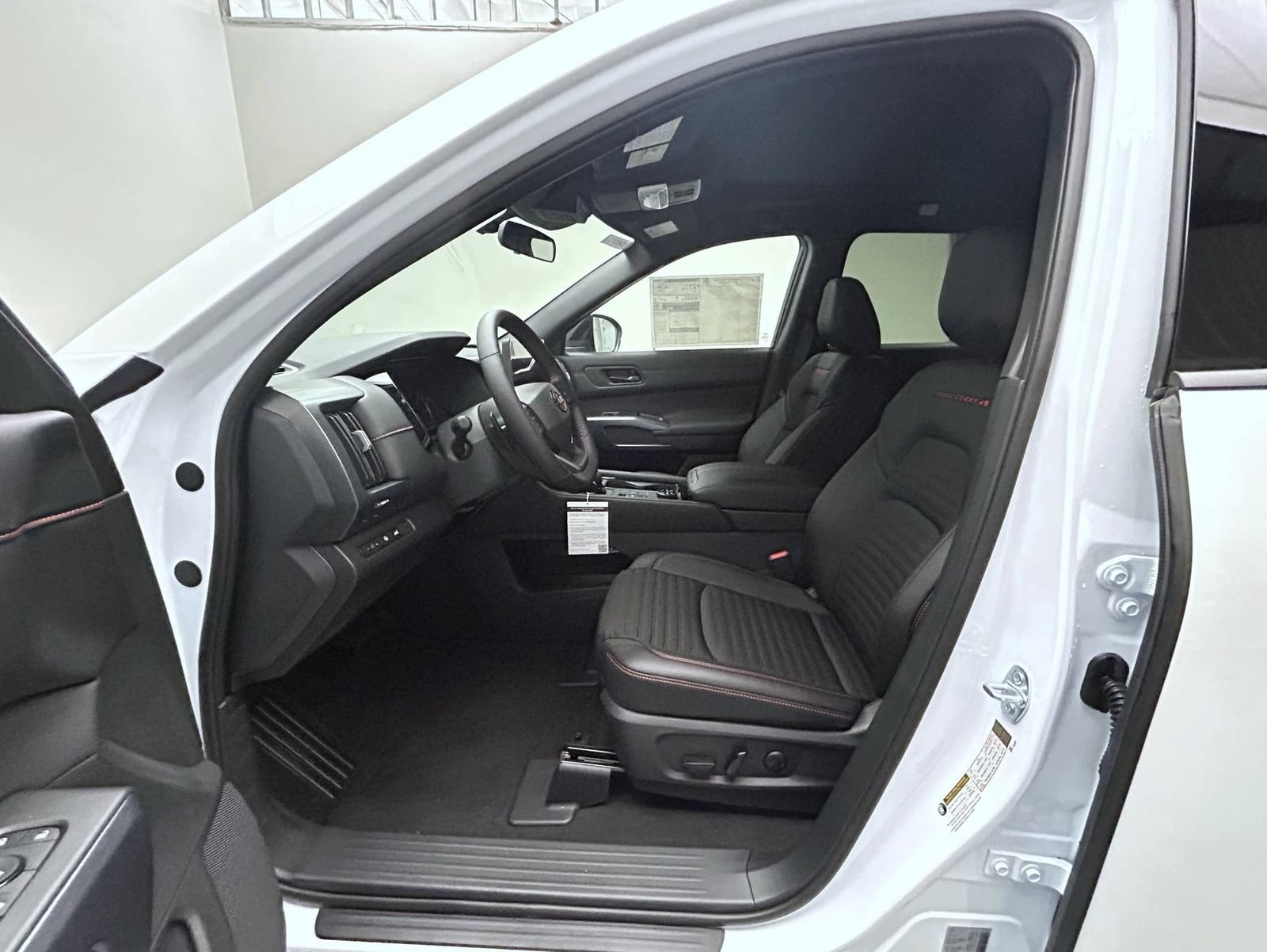 New 2026 Nissan Pathfinder Rock Creek AWD/4WD image 10