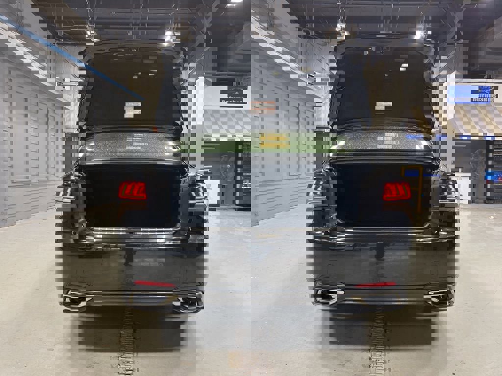 Used 2019 Lexus LS 500 AWD w/ Accessory Package (Z1) image 12