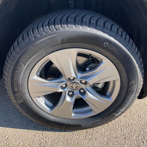 Used 2023 Toyota RAV4 XLE image 20