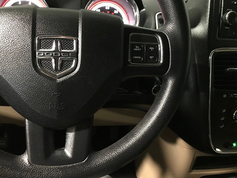 Used 2014 Dodge Grand Caravan American Value Package FWD image 24