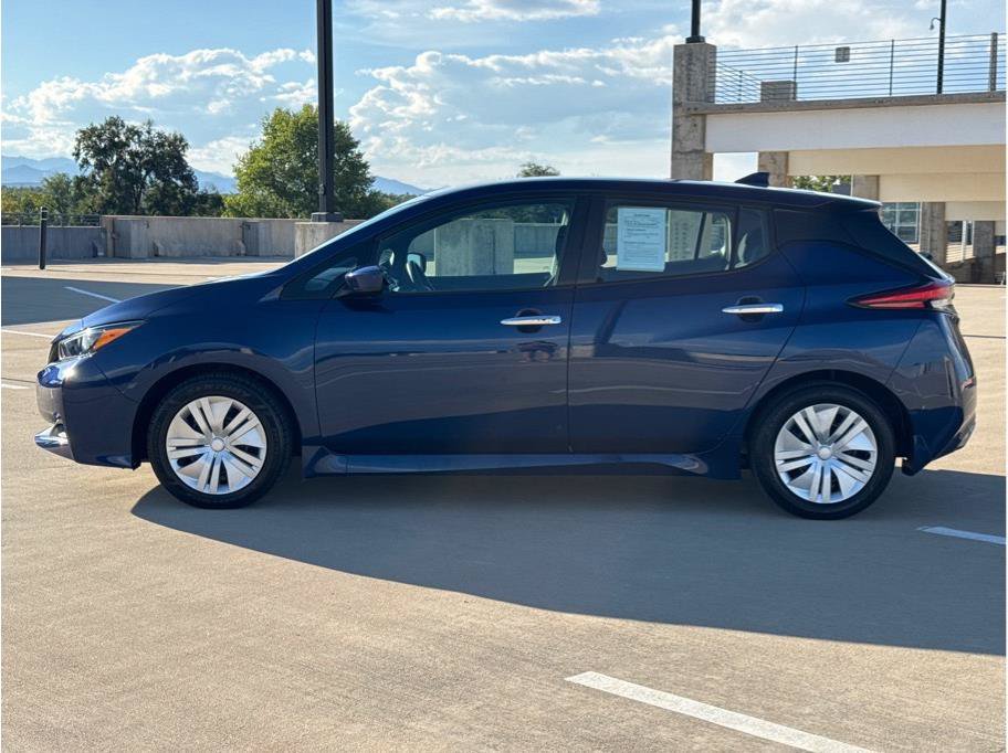 Used 2025 Nissan Leaf S FWD image 4
