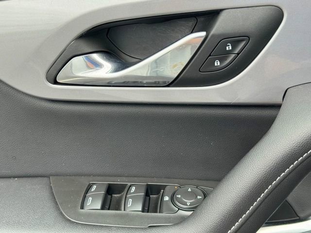 Used 2025 Chevrolet Blazer LT AWD/4WD image 23