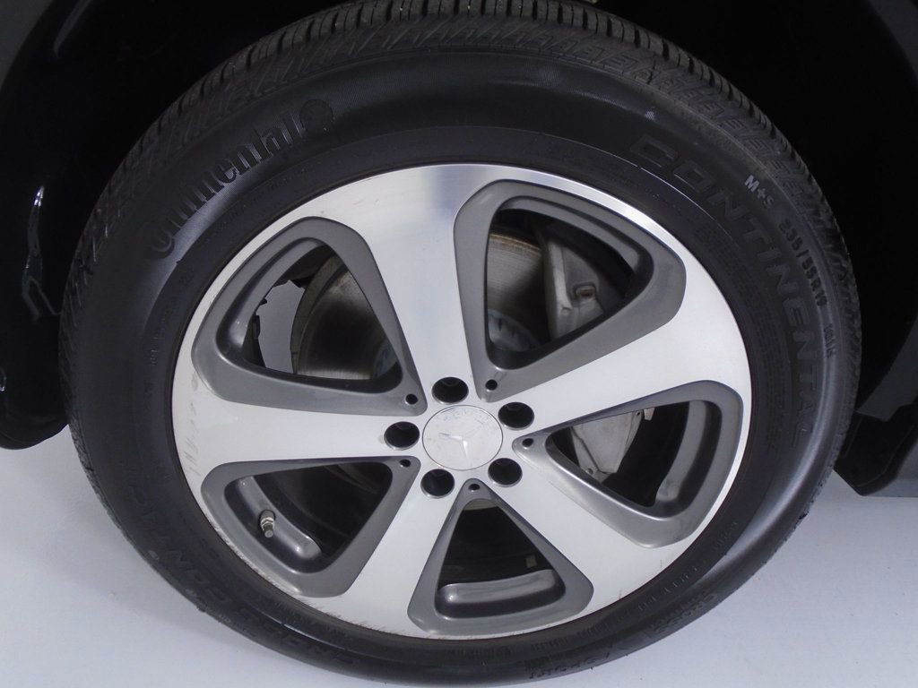 Used 2017 Mercedes-Benz GLC 300 4MATIC image 42