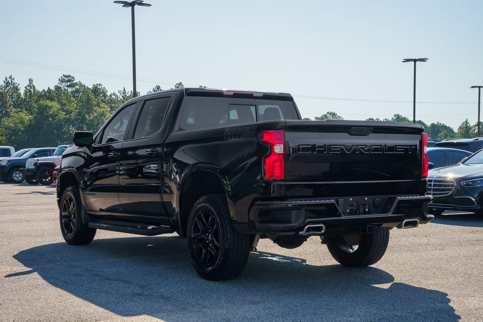 Used 2022 Chevrolet Silverado 1500 LT Trail Boss w/ LT Trail Boss Premium Package AWD/4WD image 6