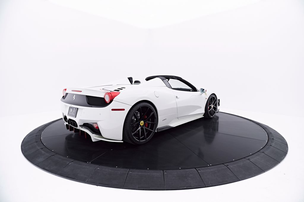 Used 2014 Ferrari 458 Spider RWD image 31