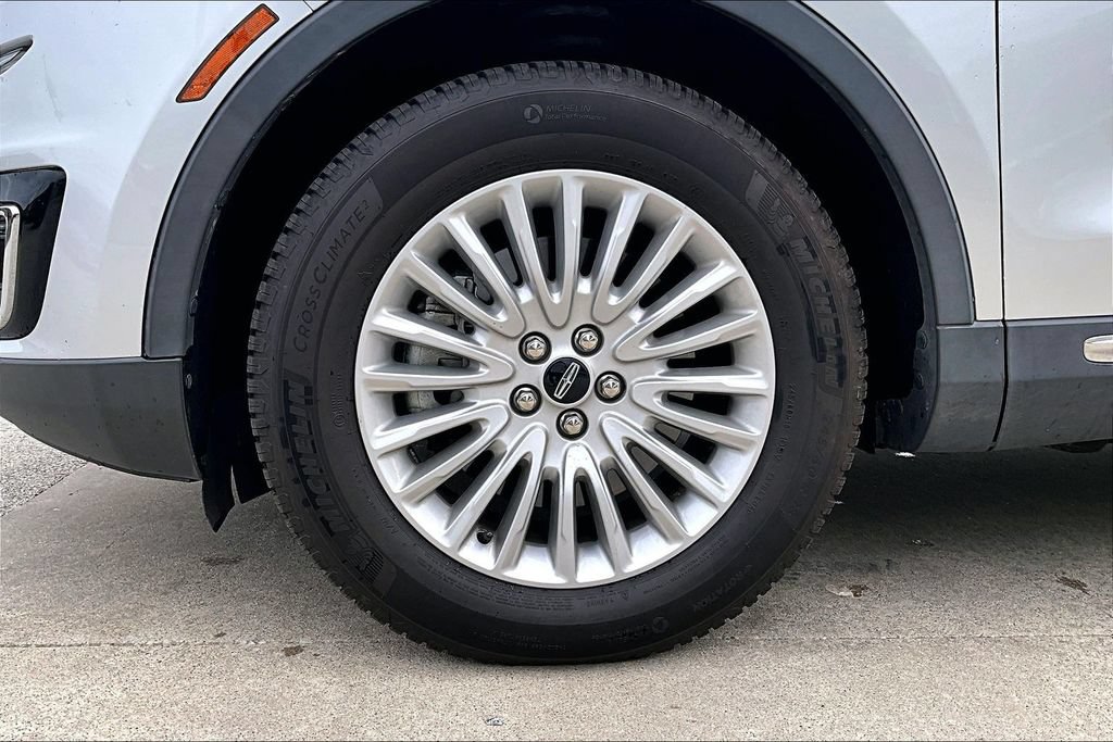Used 2019 Lincoln Nautilus Premier AWD/4WD image 10